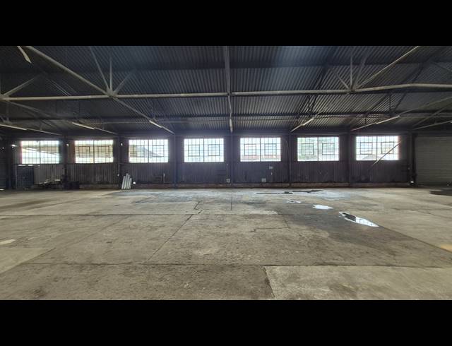 1,023M² FACTORY TO LET IN BOKSBURG EAST